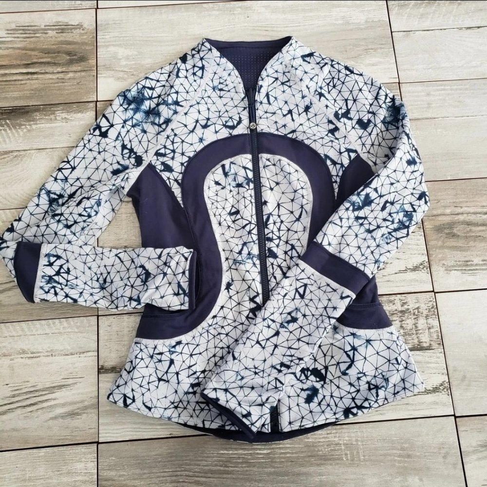 Lululemon Reversible Jacket - Picture 2 of 8
